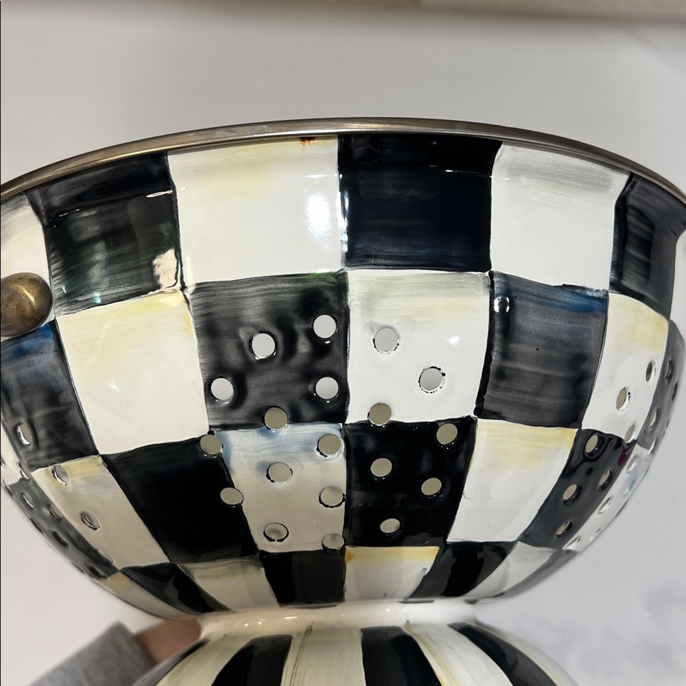 MacKenzie-Childs colander large - Picture 8 of 8